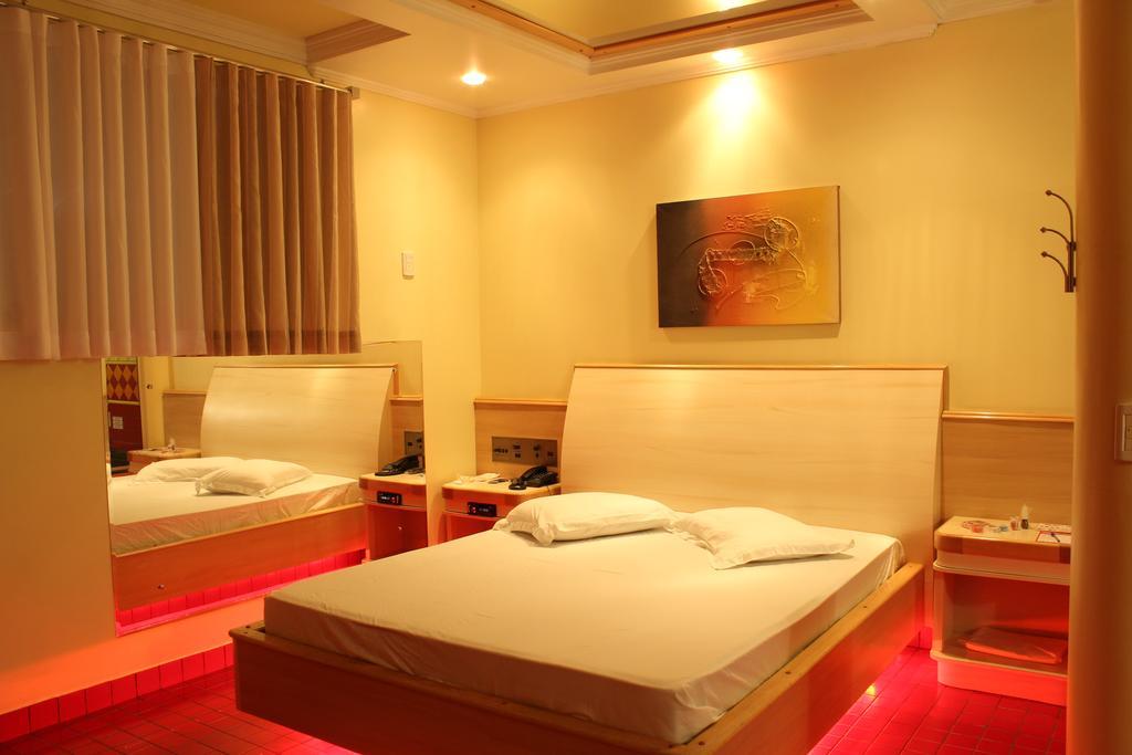 קריסיומה Xenon Motel (Adults Only) מראה חיצוני תמונה