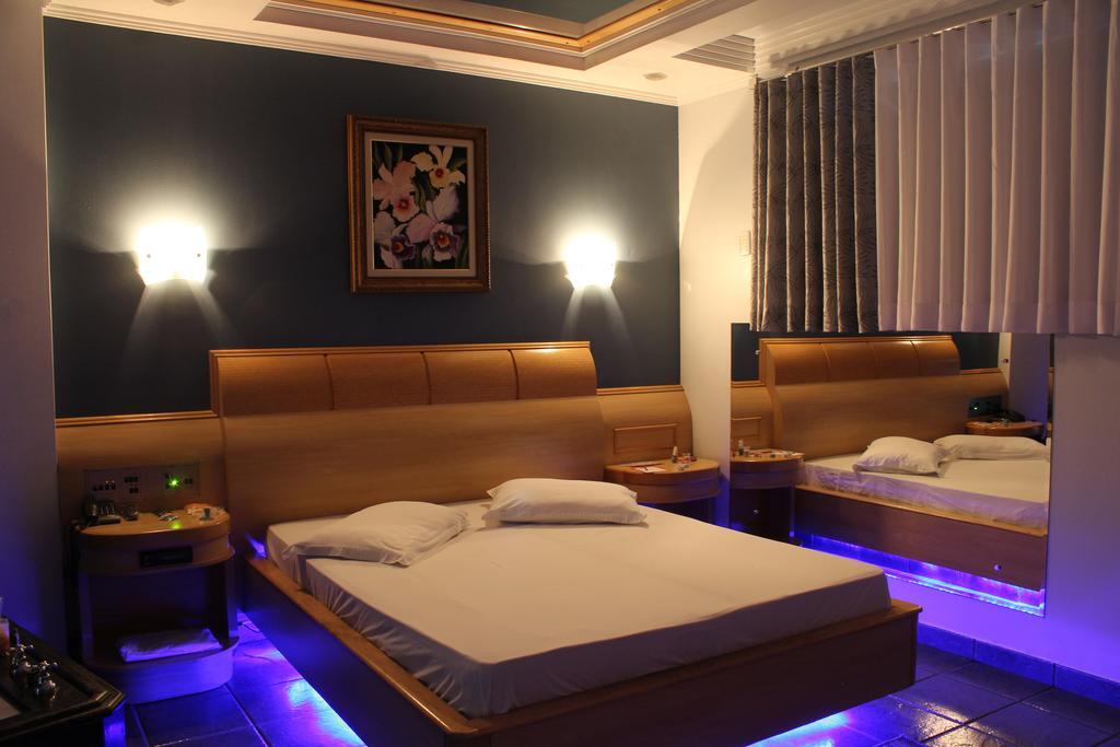 קריסיומה Xenon Motel (Adults Only) מראה חיצוני תמונה