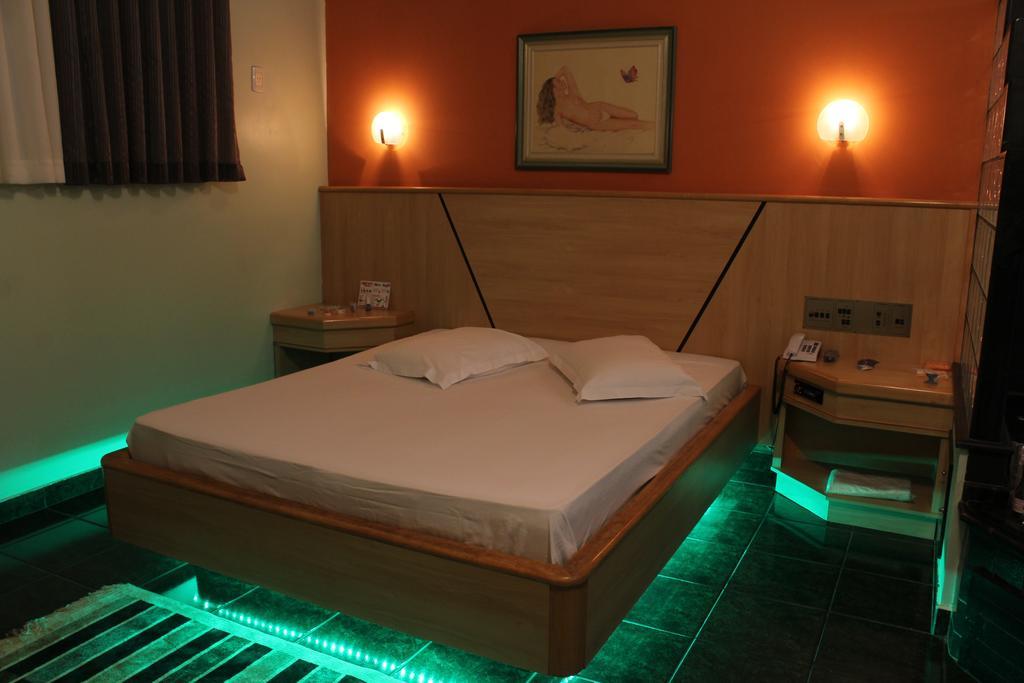 קריסיומה Xenon Motel (Adults Only) מראה חיצוני תמונה