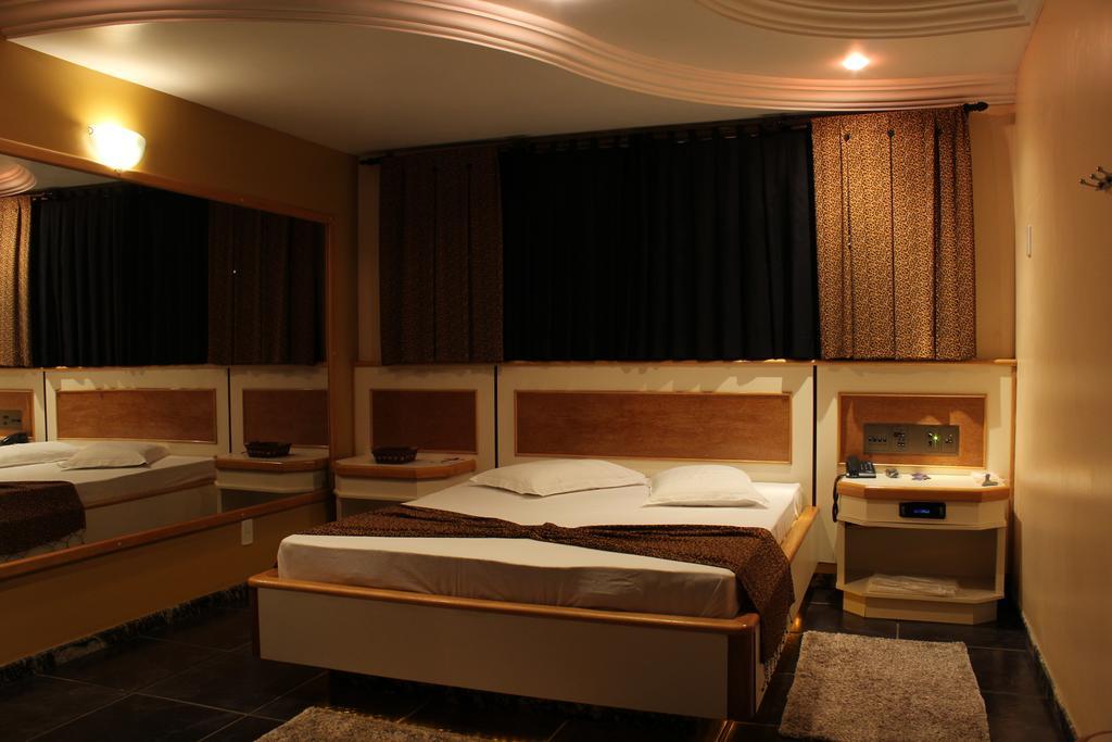 קריסיומה Xenon Motel (Adults Only) מראה חיצוני תמונה