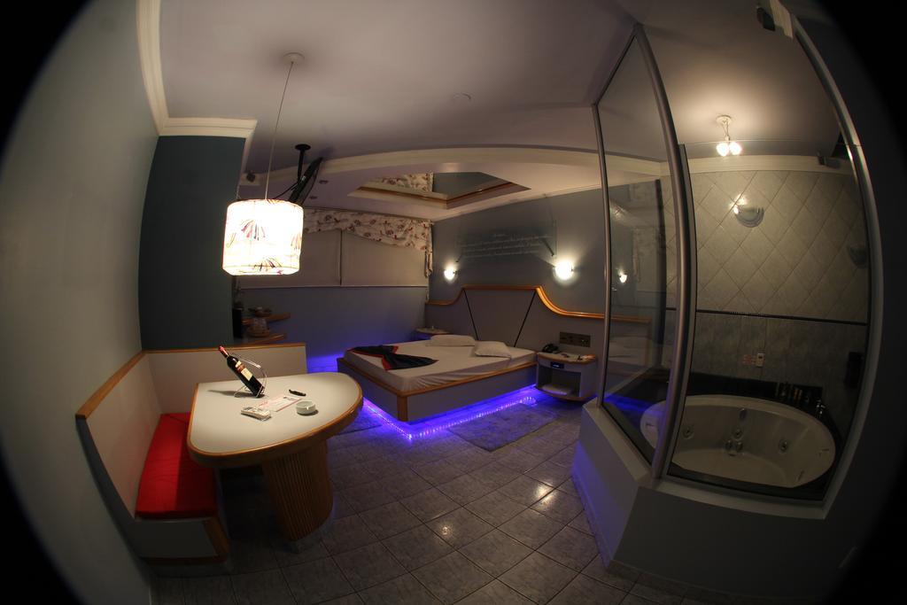 קריסיומה Xenon Motel (Adults Only) מראה חיצוני תמונה